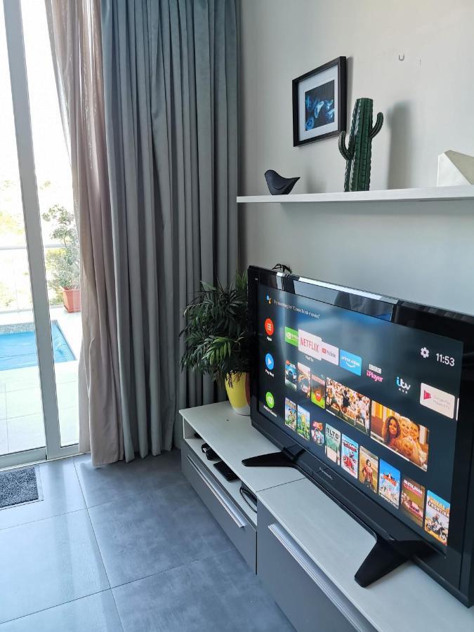 Duplex Maisonette With Heated P-Pool And Jacuzzi Saint Julian's 외부 사진